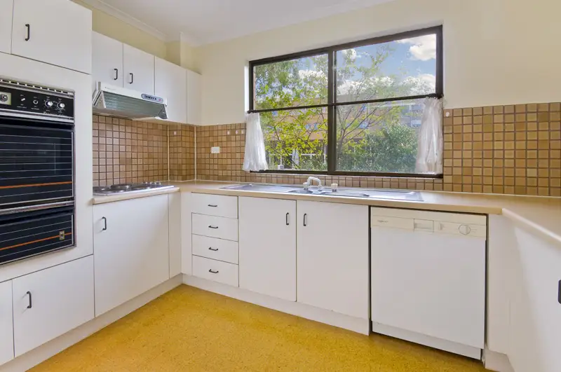 37/2 Rodborough Avenue, Crows Nest Sold by Shead Property - image 1
