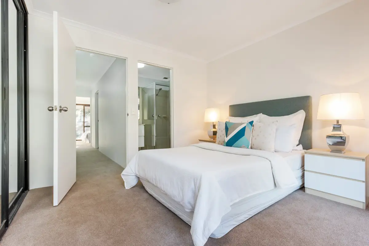 6/18 Boronia Street, Wollstonecraft Sold by Shead Property - image 1