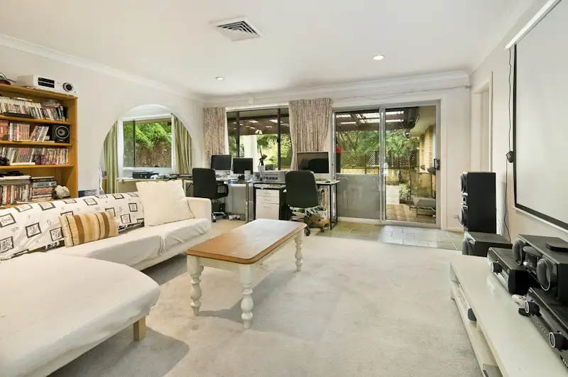 4 Garie Place, Frenchs Forest Sold by Shead Property - image 1