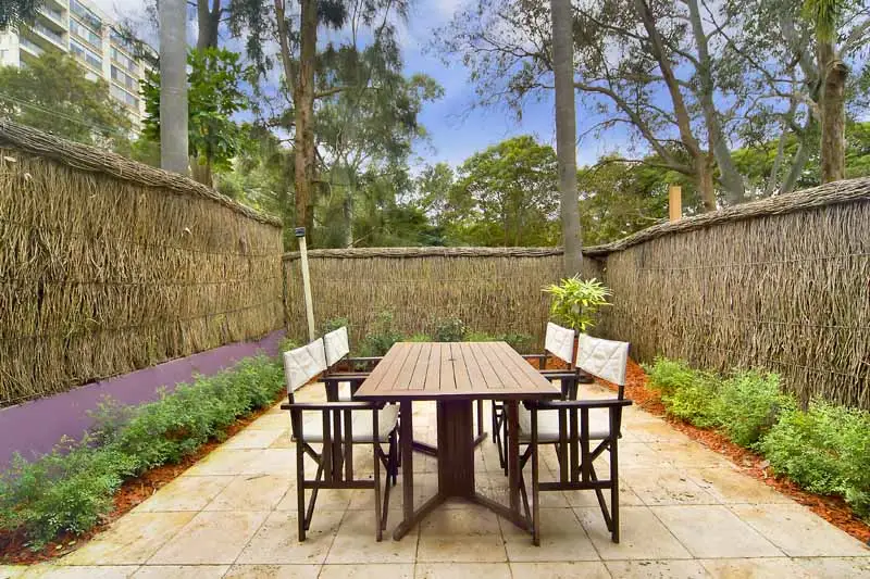 2/8 Jersey Road, Artarmon Sold by Shead Property - image 1