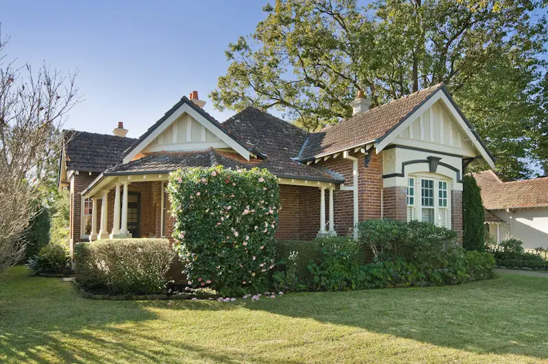 17 Findlay Avenue, Roseville Sold by Shead Property - image 1