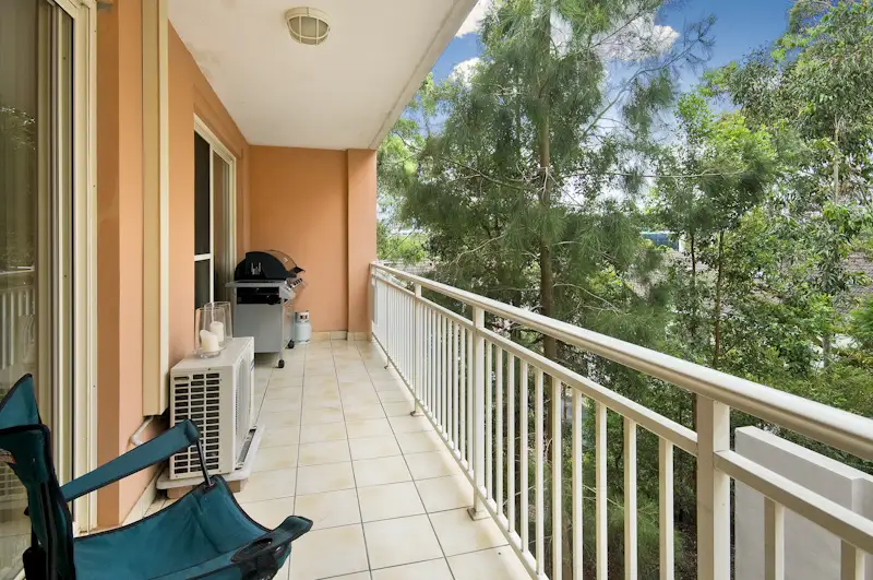12/33 Kinsellas Drive, Lane Cove Sold by Shead Property - image 1