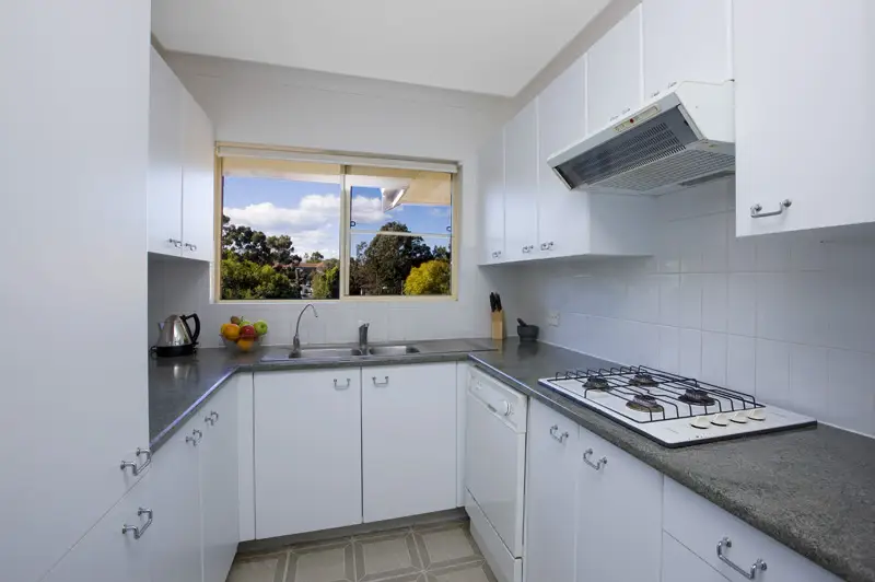 17/1 Robert Street, Artarmon Sold by Shead Property - image 1