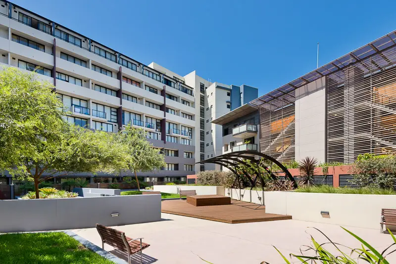 1716/1 Grandstand Parade, Zetland Sold by Shead Property - image 1