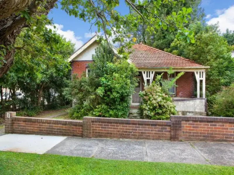 13 Chatswood Avenue, Chatswood Sold by Shead Property - image 1