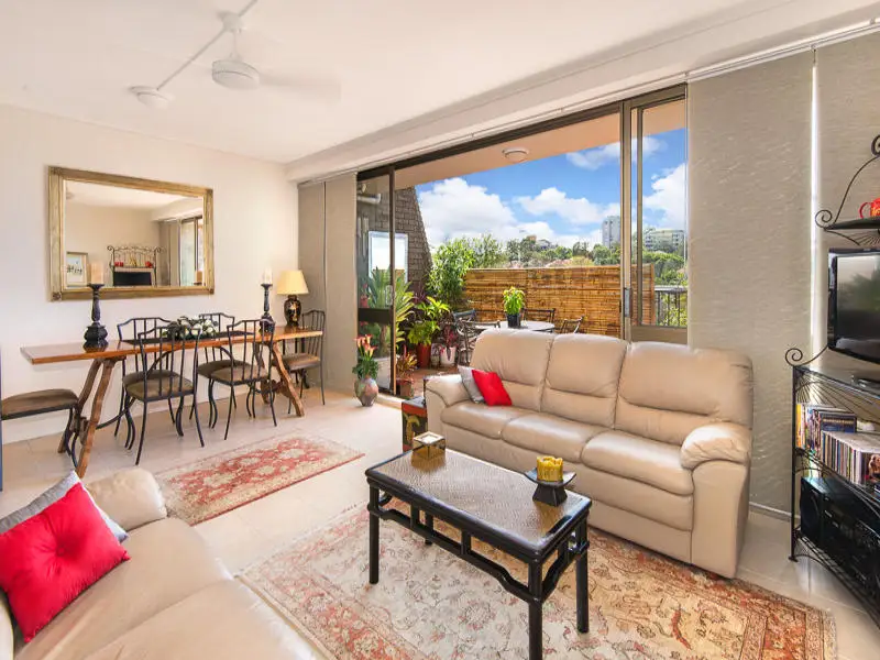 4/17 Wyagdon Street, Neutral Bay Sold by Shead Property - image 1
