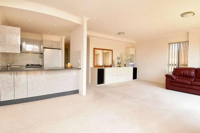 24/18 Centennial Avenue, Chatswood Sold by Shead Property - image 1