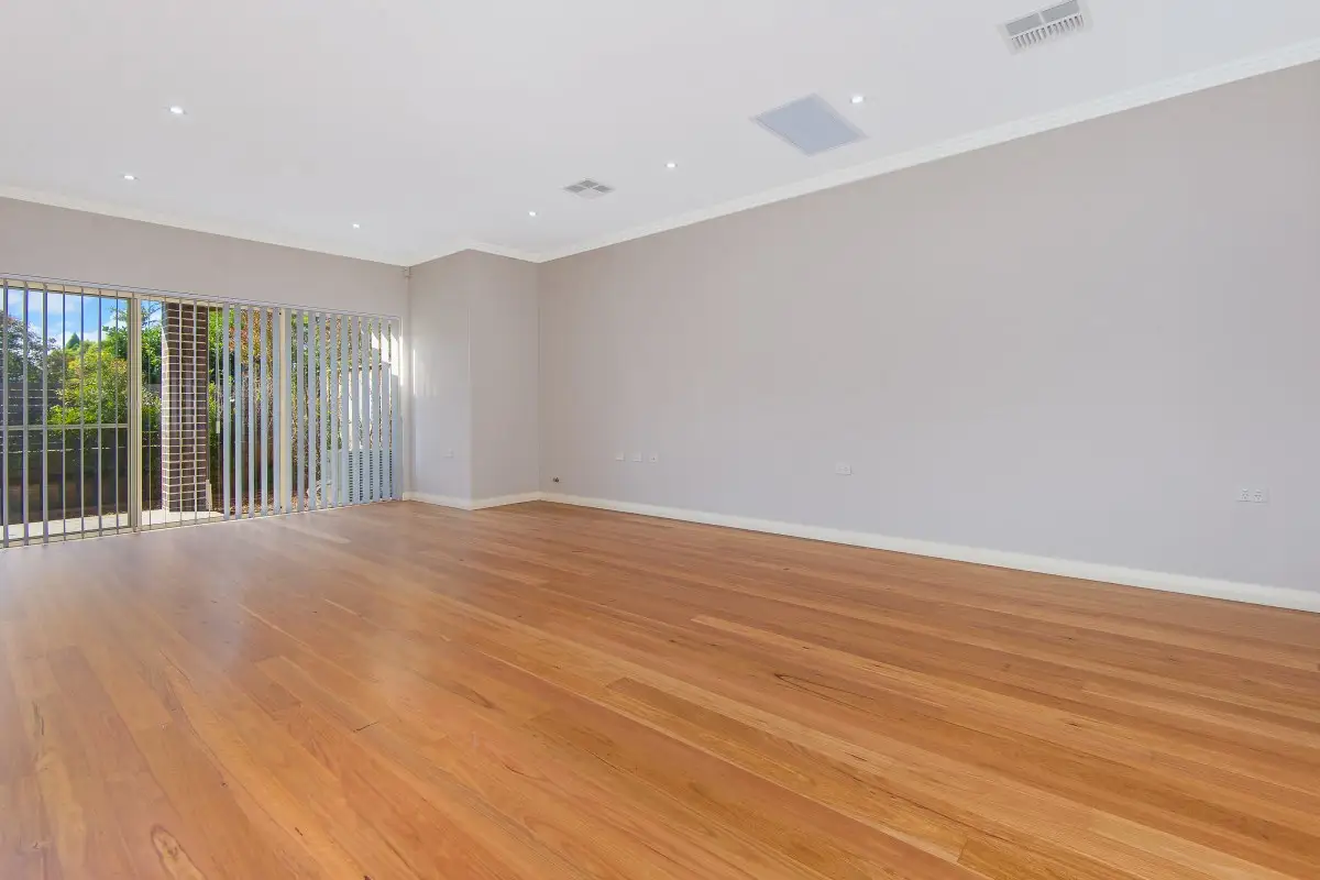 2/1 Clanville Road, Roseville Sold by Shead Property - image 1