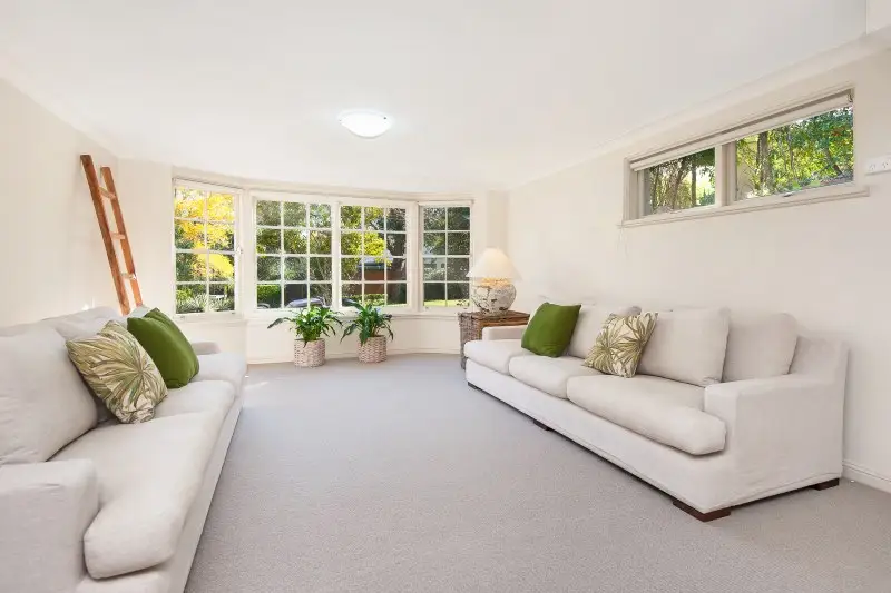 3 The Citadel, Castlecrag Sold by Shead Property - image 1