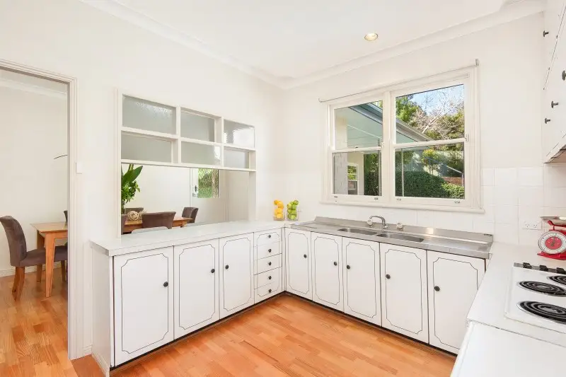 3 The Citadel, Castlecrag Sold by Shead Property - image 1