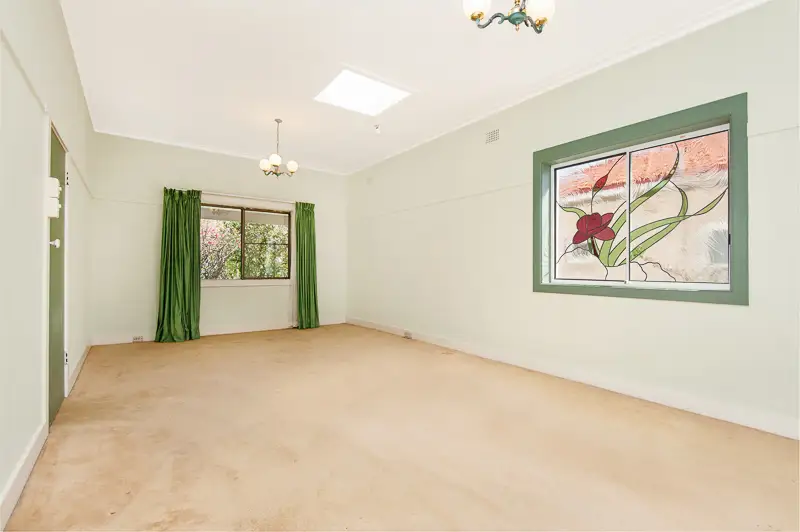 5 Third Avenue, Willoughby Sold by Shead Property - image 1