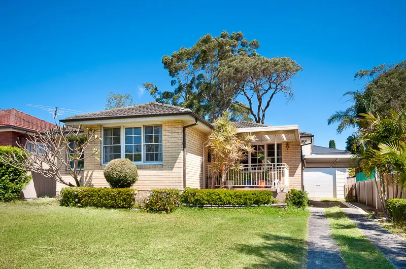 6 Allengrove Crescent, North Ryde Sold by Shead Property - image 1