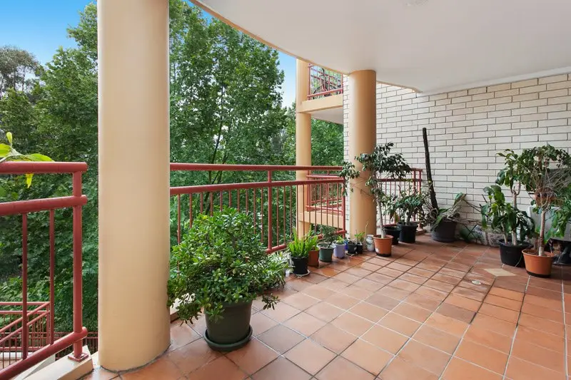 96/15 Herbert Street, Naremburn Sold by Shead Property - image 1