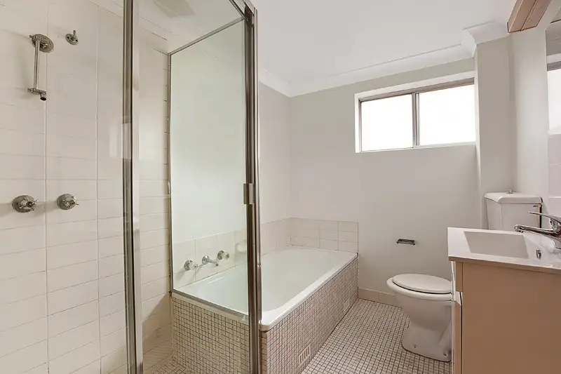 22/96 Albert Avenue, Chatswood Sold by Shead Property - image 1