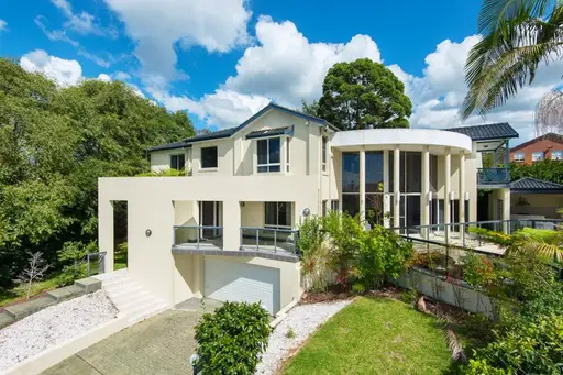 10 The Cloisters, St Ives Sold by Shead Property