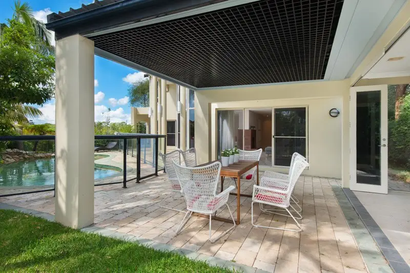 10 The Cloisters, St Ives Sold by Shead Property - image 1
