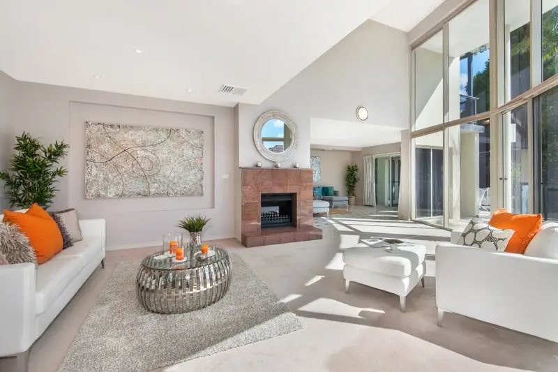 10 The Cloisters, St Ives Sold by Shead Property - image 1
