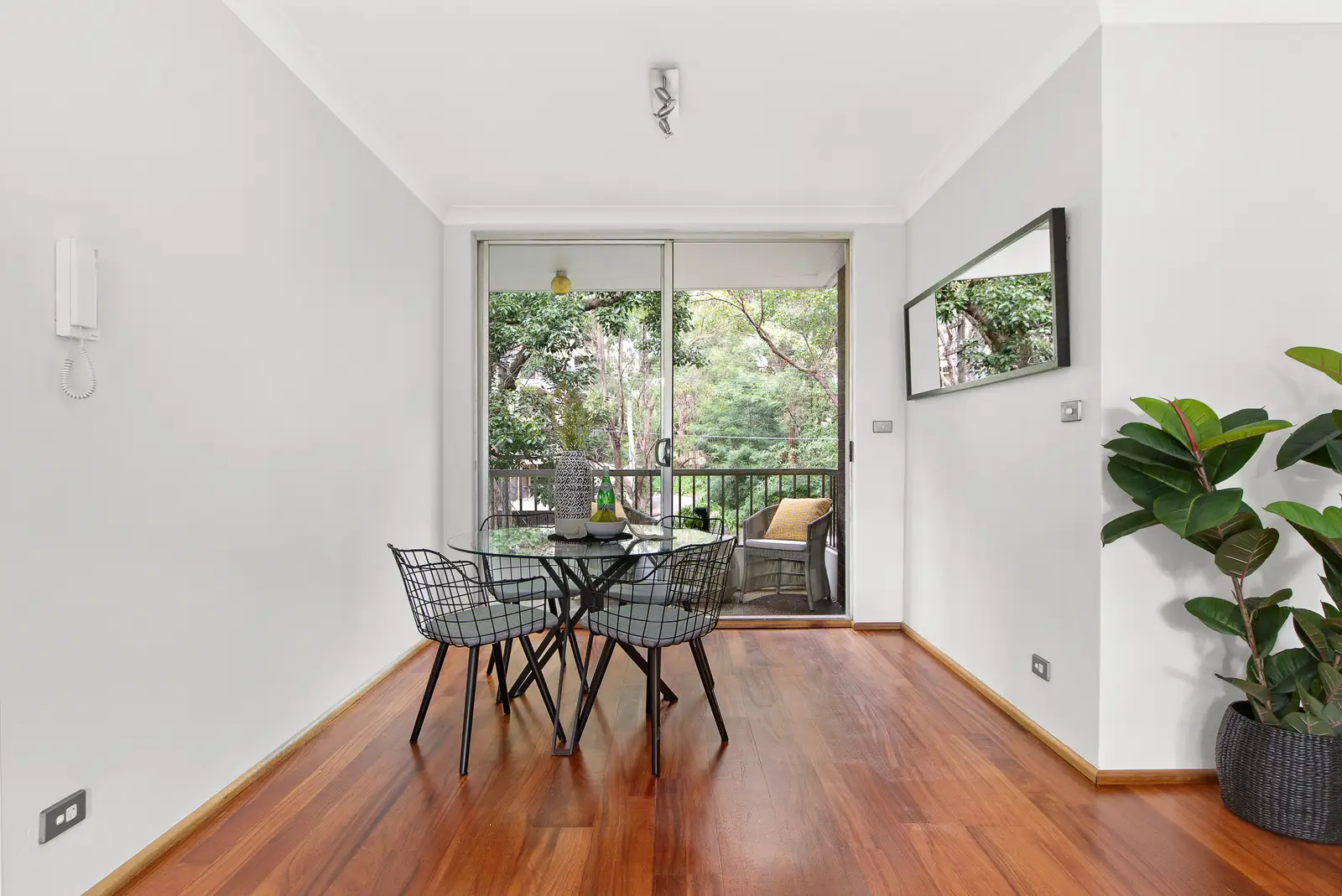 19/3 Francis Road, Artarmon Sold by Shead Property - image 1