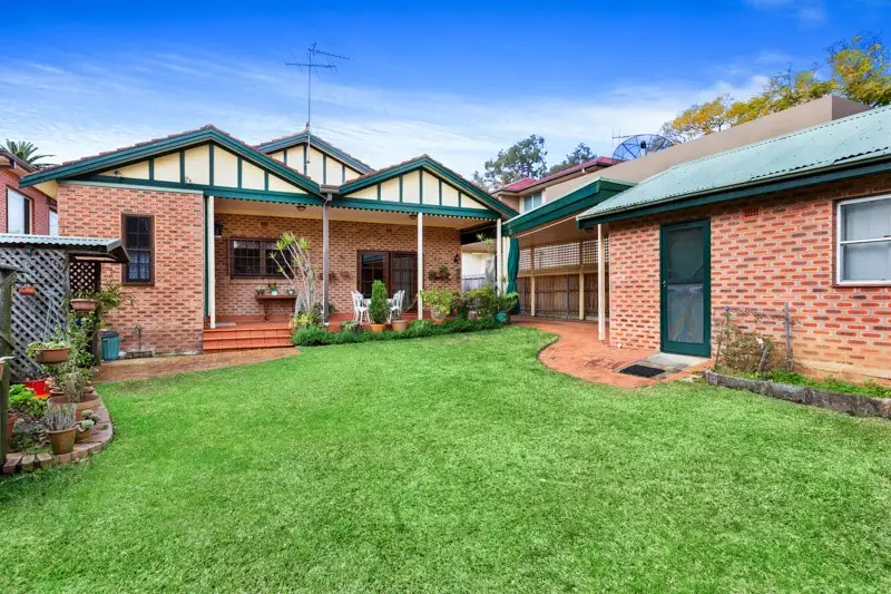 4 Chatswood Avenue, Chatswood Sold by Shead Property - image 1