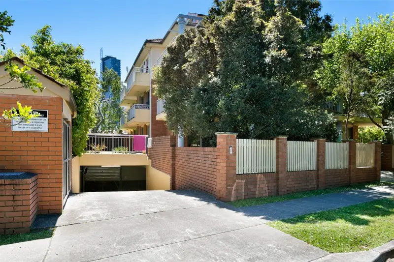 7/1-3 Gordon Avenue, Chatswood Sold by Shead Property - image 1