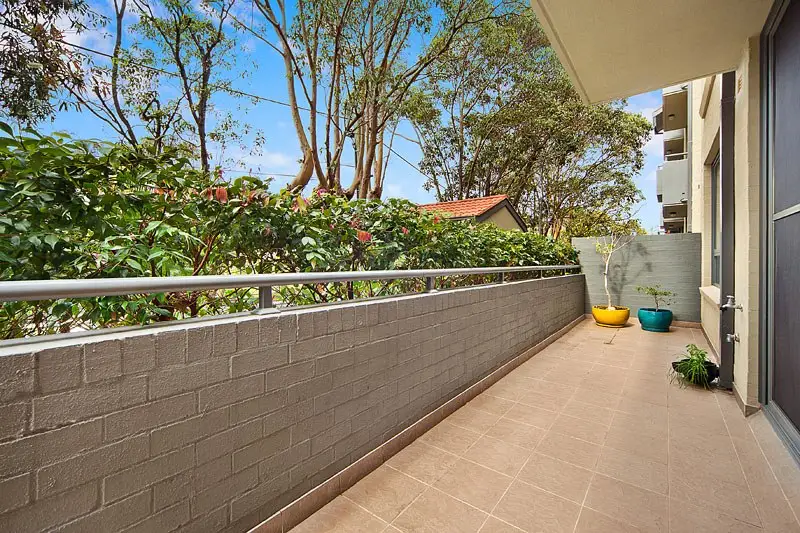 18/21 Eric Road, Artarmon Sold by Shead Property - image 1