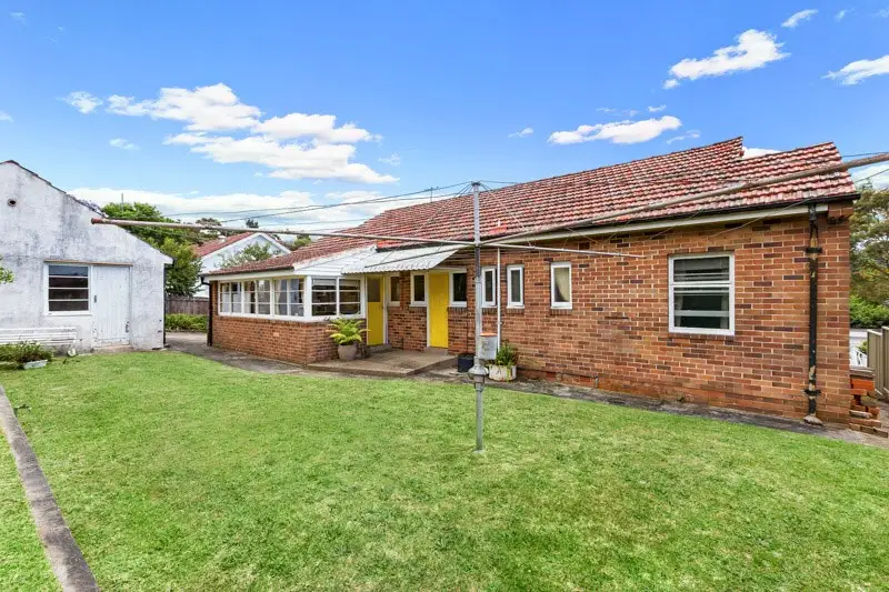 6 Tarakan Crescent, Northbridge Sold by Shead Property - image 1