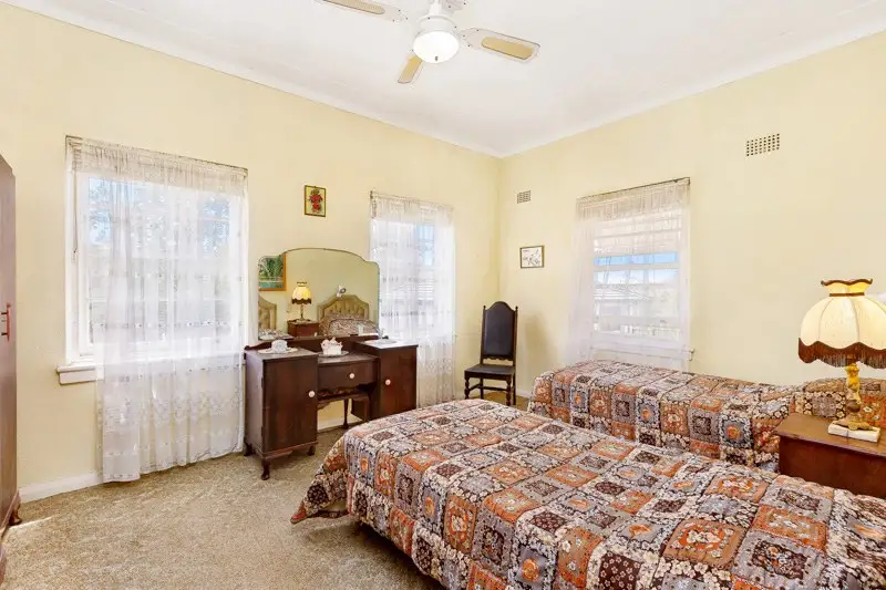 6 Tarakan Crescent, Northbridge Sold by Shead Property - image 1