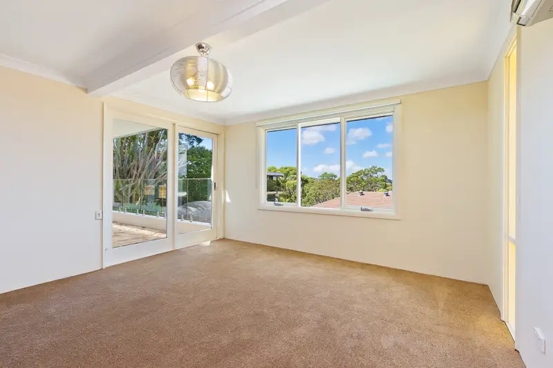 25 Roscommon Crescent, Killarney Heights Sold by Shead Property - image 1