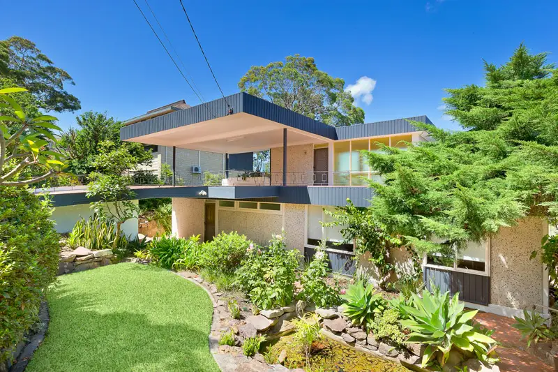 25 Roscommon Crescent, Killarney Heights Sold by Shead Property - image 1