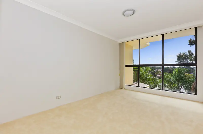 18/2 Francis Road, Artarmon Sold by Shead Property - image 1