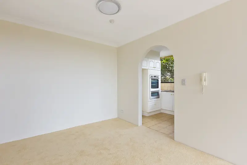 18/2 Francis Road, Artarmon Sold by Shead Property - image 1
