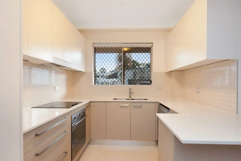 7/10 Gordon Avenue, Chatswood Sold by Shead Property - image 1