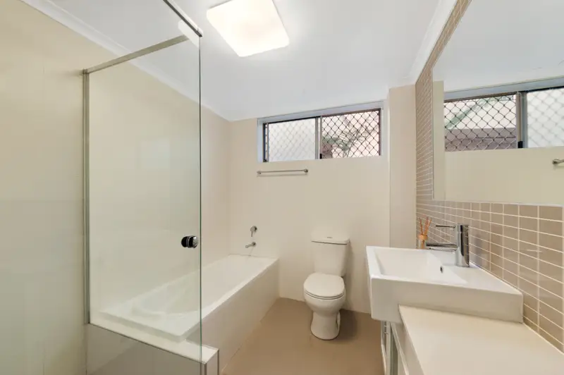 7/10 Gordon Avenue, Chatswood Sold by Shead Property - image 1