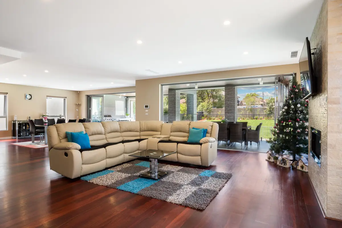 13 Chatswood Avenue, Chatswood Sold by Shead Property - image 1