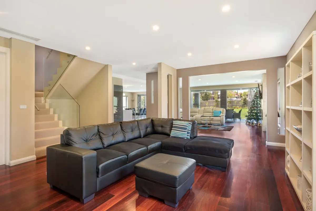 13 Chatswood Avenue, Chatswood Sold by Shead Property - image 1