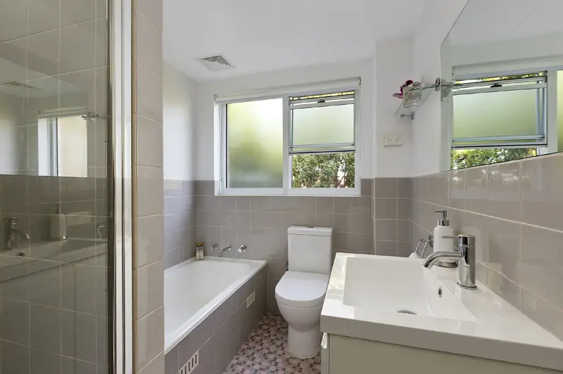 10/18 Hampden Road, Artarmon Sold by Shead Property - image 1