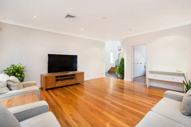 10 Crick Street, Chatswood Sold by Shead Property - image 1