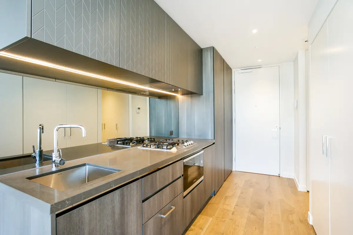 713/225-235 Pacific Highway, North Sydney Sold by Shead Property - image 1