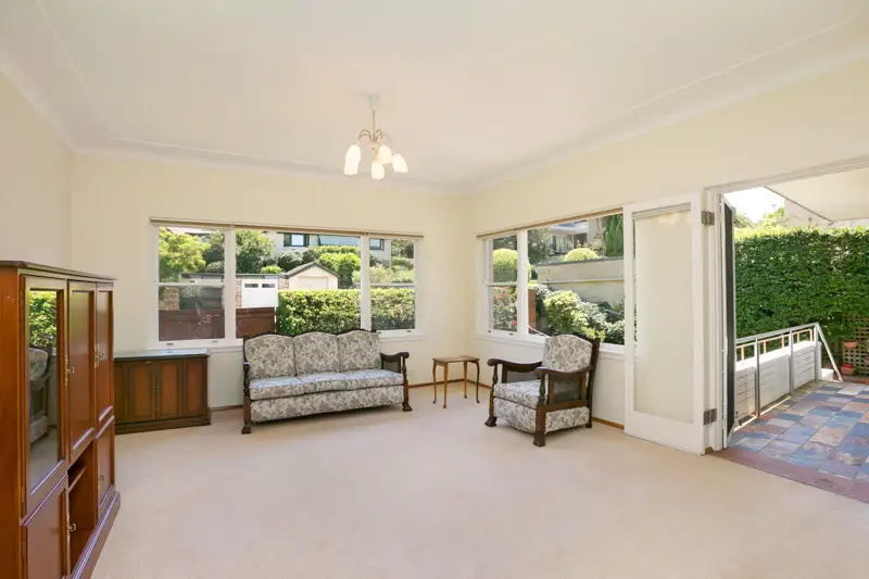9 Lavoni Street, Mosman Sold by Shead Property - image 1