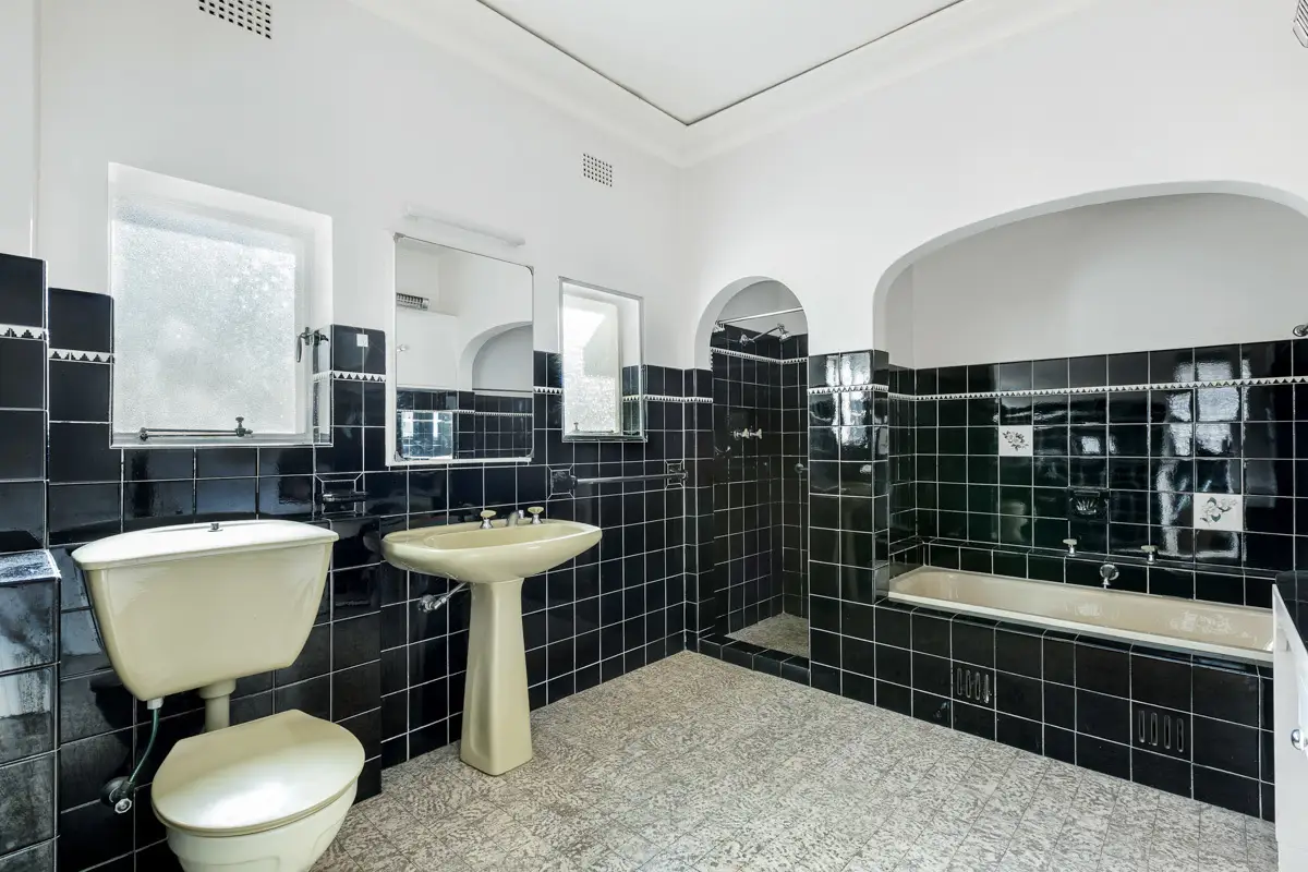 67 Coolawin Road, Northbridge Sold by Shead Property - image 1