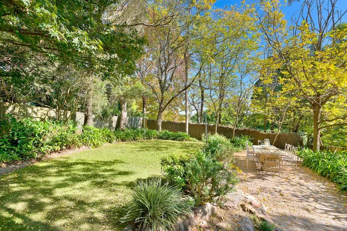 19 Colwell Crescent, Chatswood Sold by Shead Property - image 1