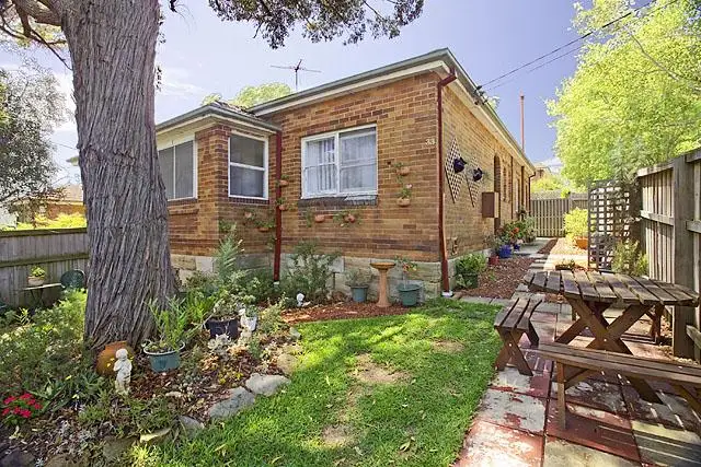 33A Douglas Avenue, Chatswood Sold by Shead Property - image 1