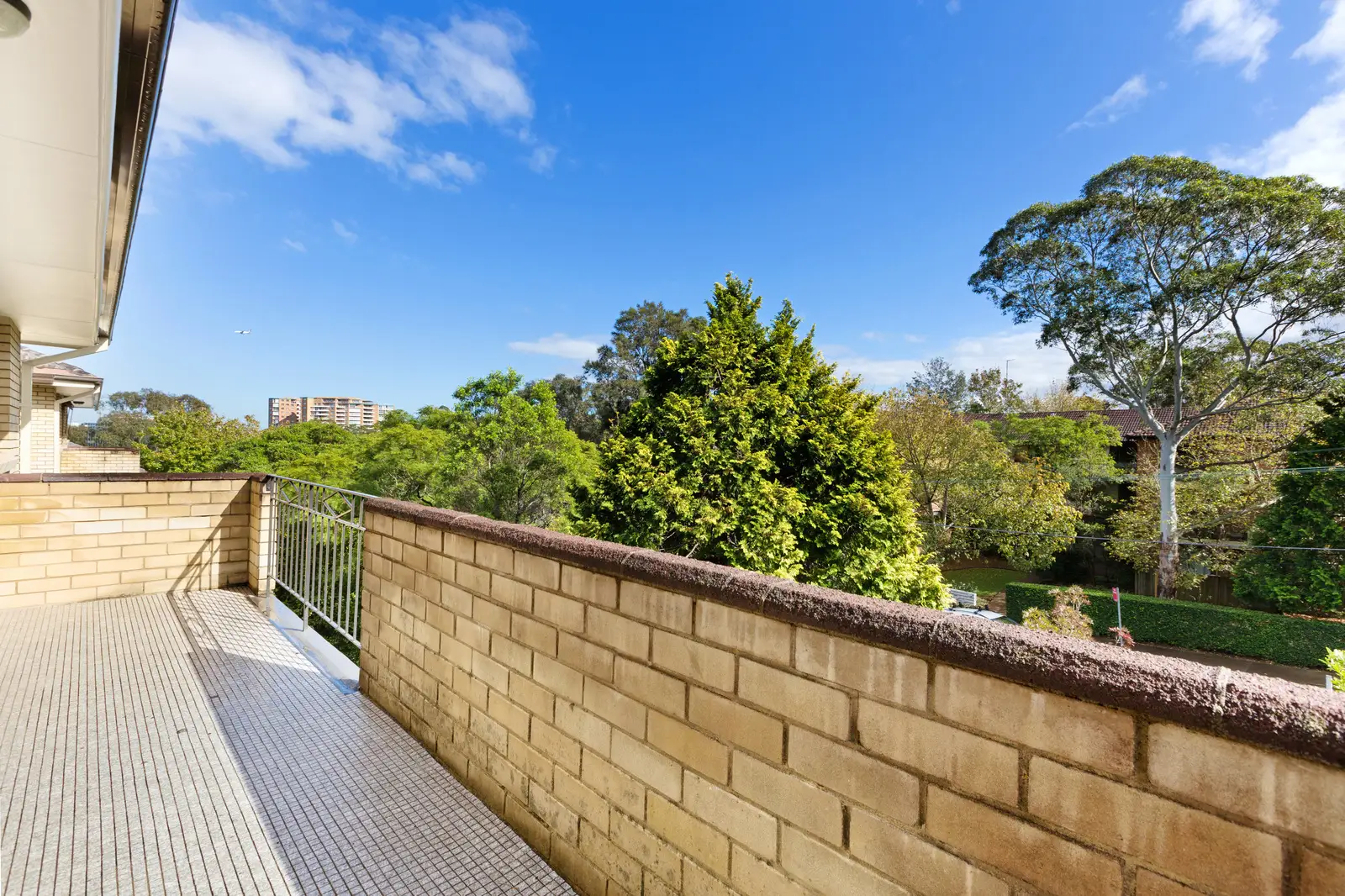 9/10 Broughton Road, Artarmon Sold by Shead Property - image 1