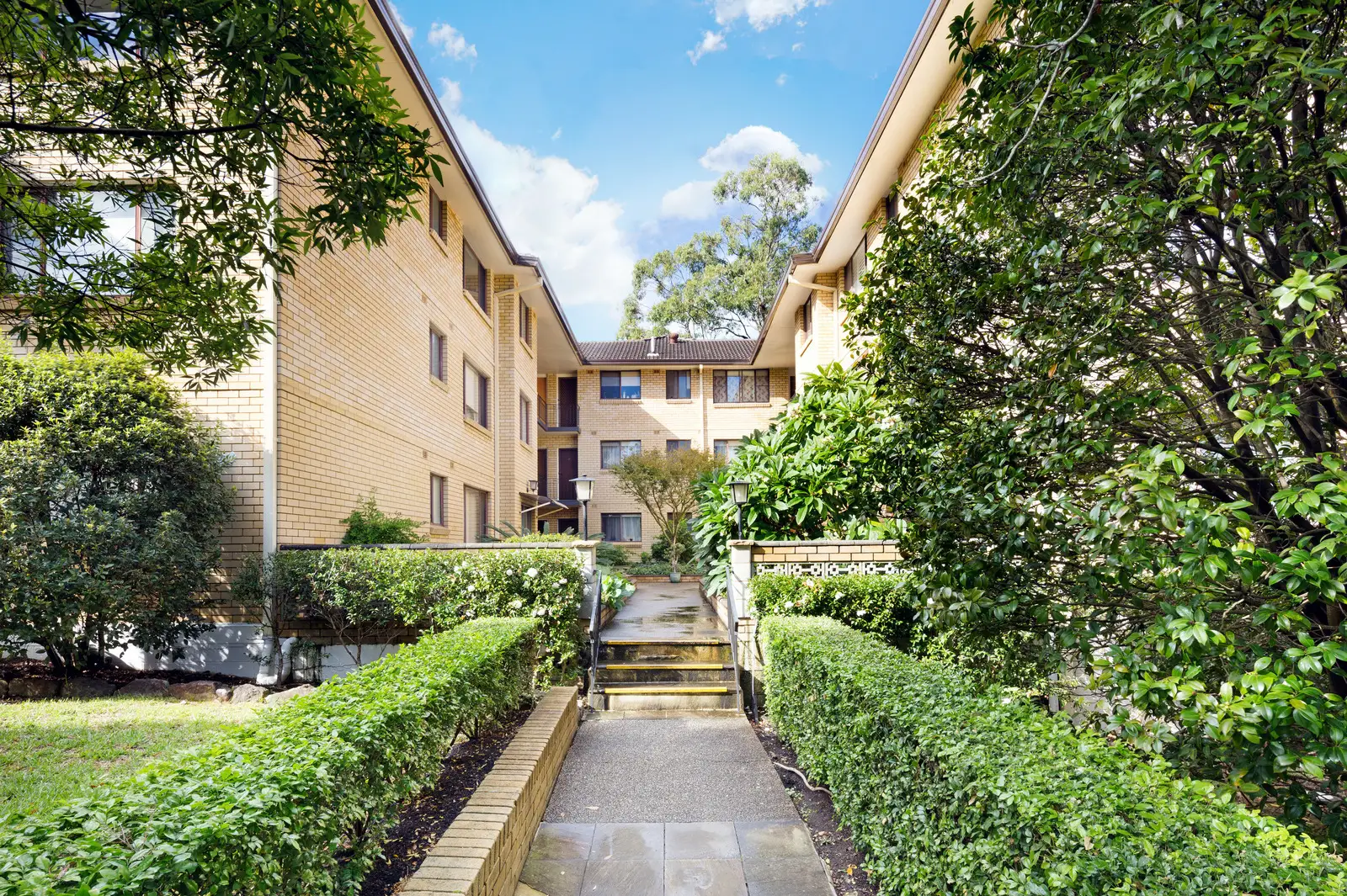9/10 Broughton Road, Artarmon Sold by Shead Property - image 1