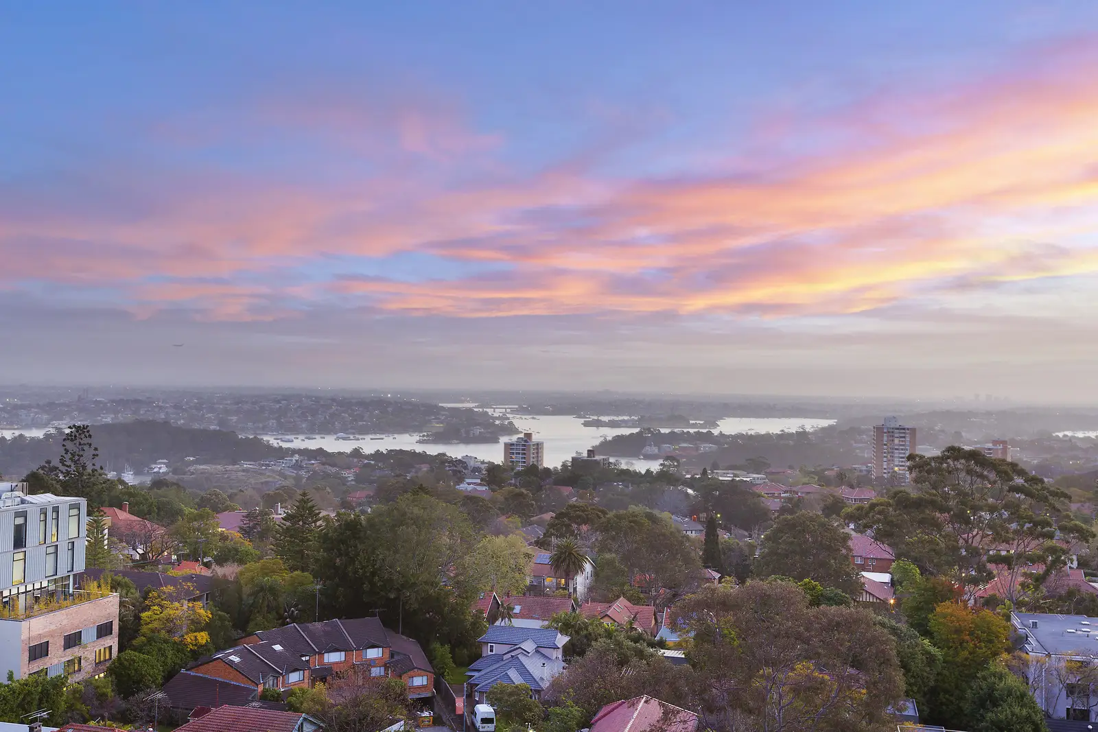 1306/225 Pacific Highway, North Sydney Sold by Shead Property - image 1
