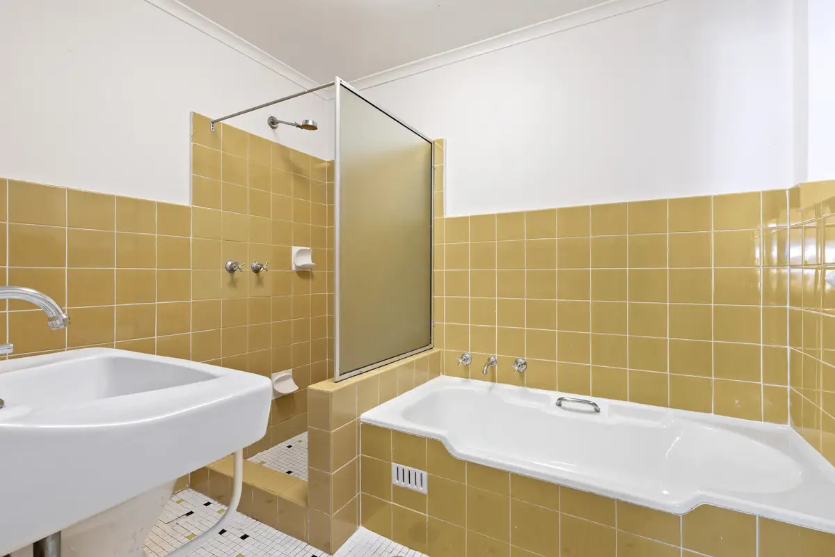 18/50-52 Epping Road, Lane Cove Sold by Shead Property - image 1