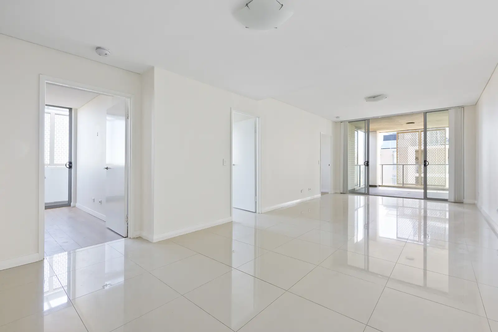 506C/16 Flack Avenue, Hillsdale Sold by Shead Property - image 1