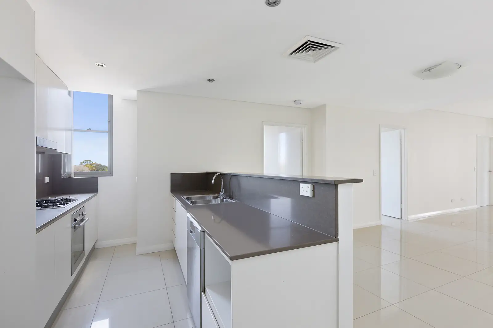 506C/16 Flack Avenue, Hillsdale Sold by Shead Property - image 1