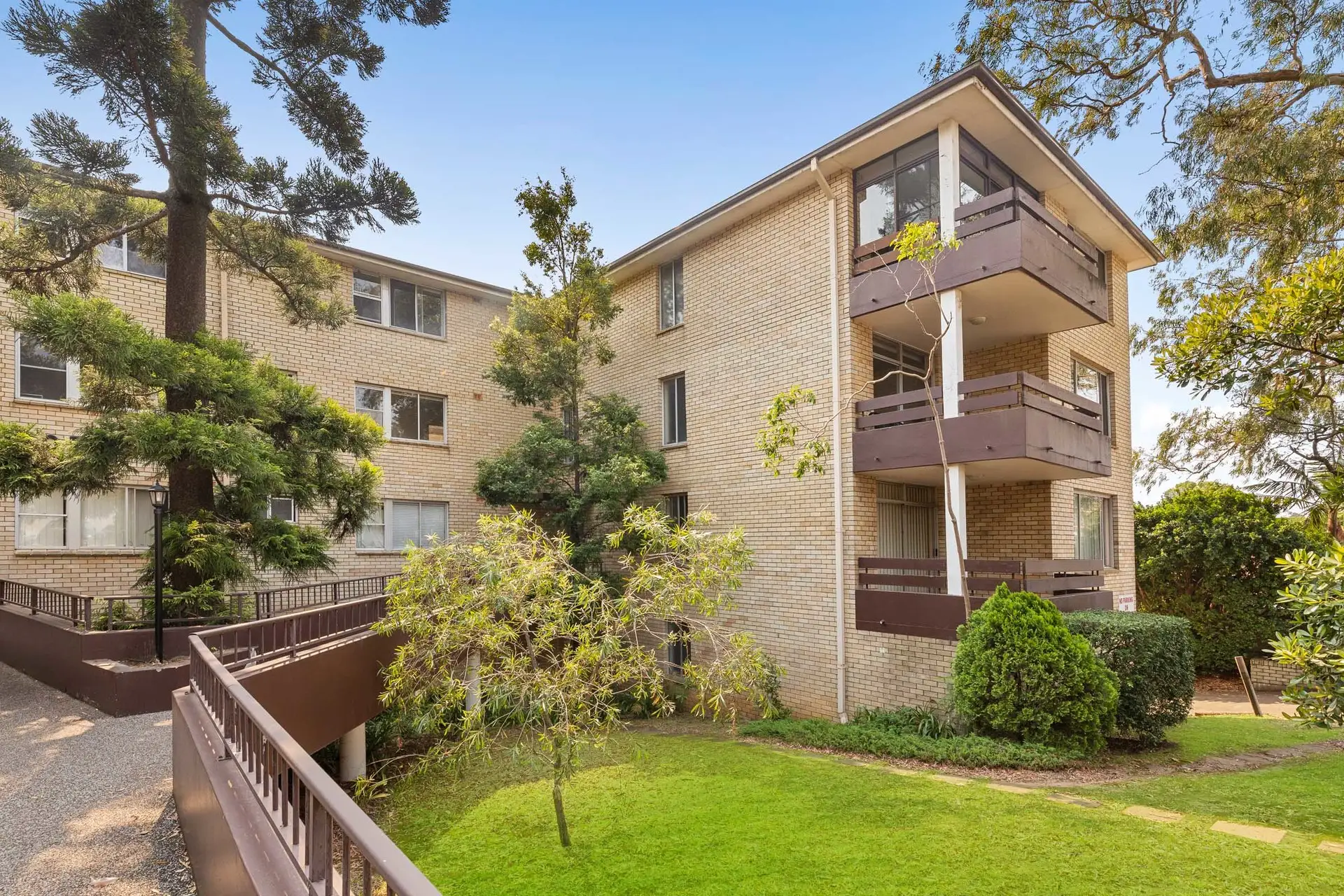 13/892 Pacific Highway, Chatswood Sold by Shead Property - image 1