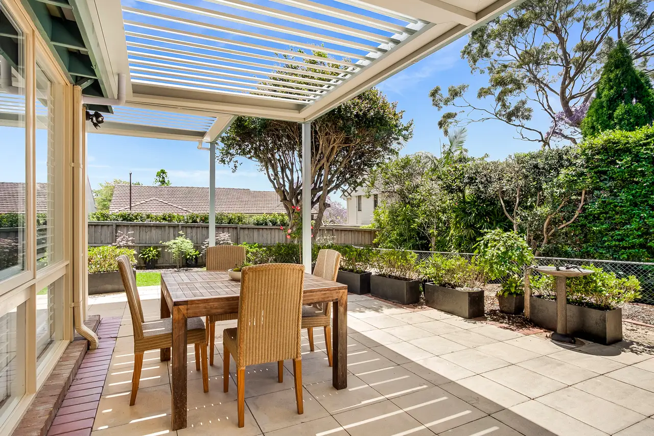 17 Rosebridge Avenue, Castle Cove Sold by Shead Property - image 1